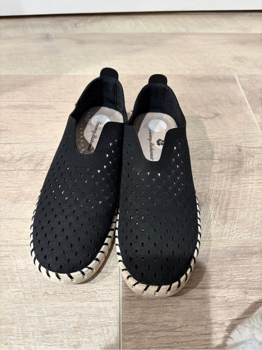 Tommy Bahama Comfort Slip-On Women's Espadrille Sneakers in Black